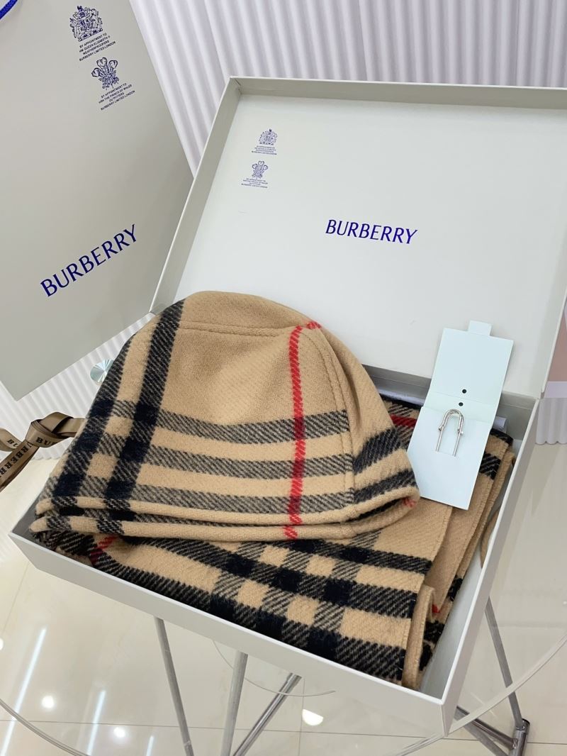 Burberry Caps Scarfs